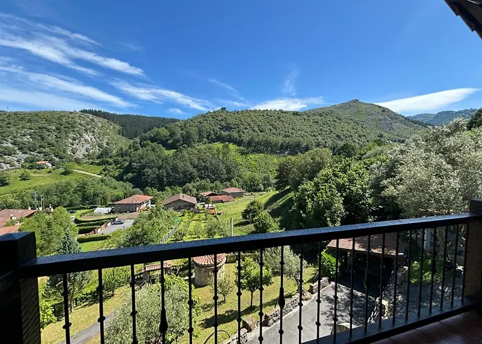 Vivienda Turistica Jardin Con Encanto Y Piscina