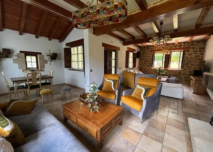 Vivienda Turistica Jardin Con Encanto Y Piscina *