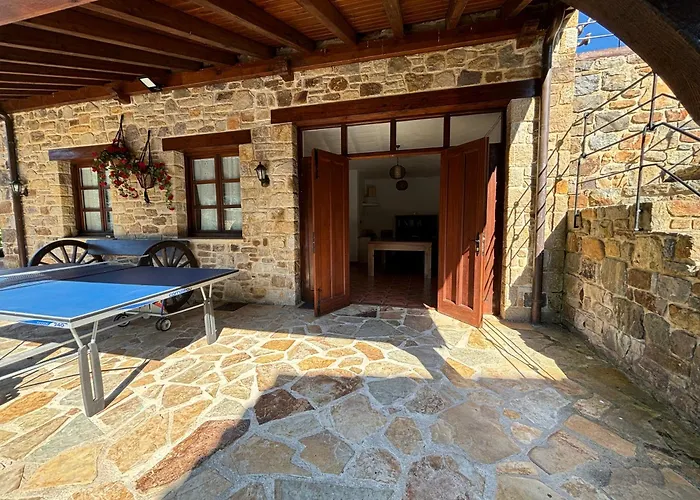 Vivienda Turistica Jardin Con Encanto Y Piscina Emaldia