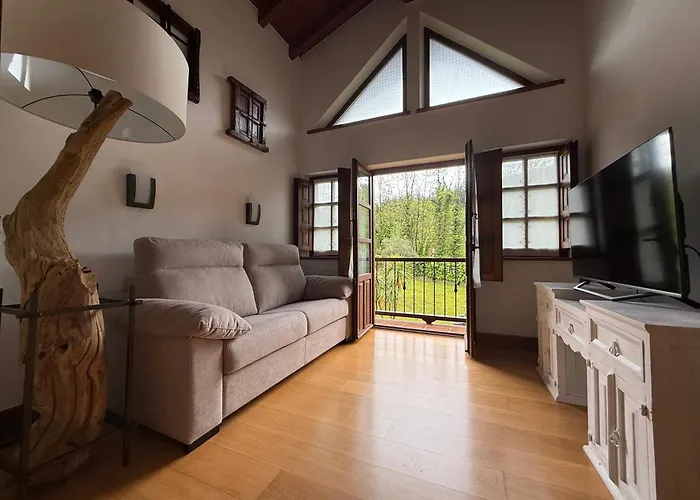 Vivienda Turistica Jardin Con Encanto Y Piscina Emaldia