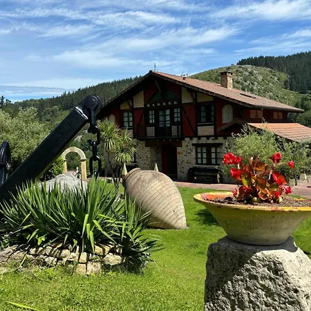 Vivienda Turistica Jardin Con Encanto Y Piscina