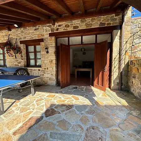 Vivienda Turistica Jardin Con Encanto Y Piscina Emaldia